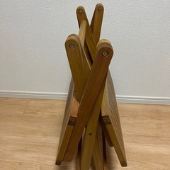 折りたたみテーブルの画像