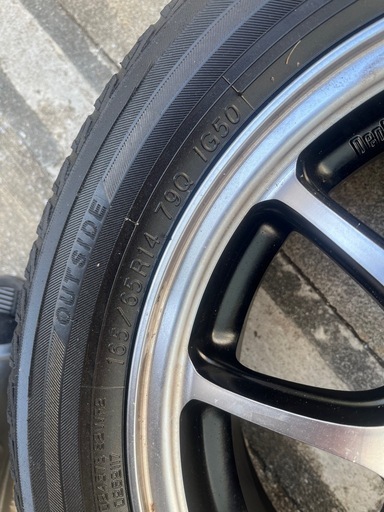 スタッドレスタイヤ　165\65R14 ホイールつき付き