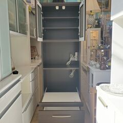 ニトリ コパン スリム レンジボード 横幅60㎝×奥行40cm×高さ180cm 2枚扉 (耐震ロック付き) スライドテーブル 引出し1個 コンセント3口 ブラウン キッチンボード 食器棚■近隣配送無料 買取帝国 朝霞店の画像