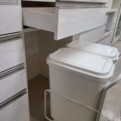 J1820　【リユースのサカイ柏店】　NITORI　ニトリ　キッチンボード　リガーレGH120KB　ホワイト　クリーニング済み　合計参考価格165,990円の画像