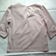 Yinoイノ ベージュ タックチュニック 七分袖 サイズMの画像