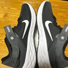 NIKEレディース黒色　23.5せんちセンチの画像