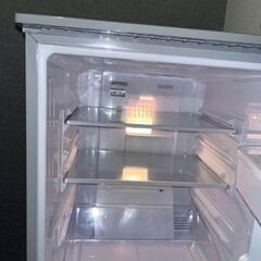 ⑨美品・どっちもドア・配送可◆安心の日本メーカーシャープ製137Lの画像