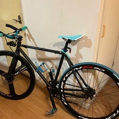 カスタム　ピスト　700c フリーギア　ルック車の画像