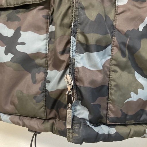 美品！Burberry ブラックレーベル迷彩色ダウンジャケットクリーニング済み