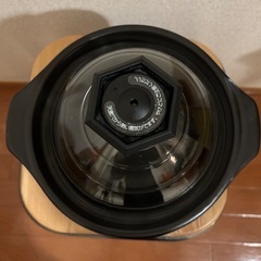 HARIO ハリオ フタがガラスのご飯釜 2-3合用 GNR-200-Bの画像