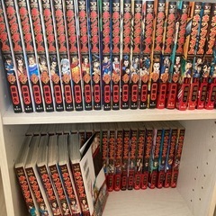 【16日まで限定価格】キングダム1巻〜72巻【本棚付き】の画像