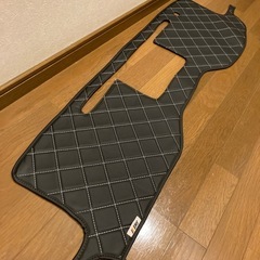 🉐半額‼️クラウン ダッシュボードマットの画像