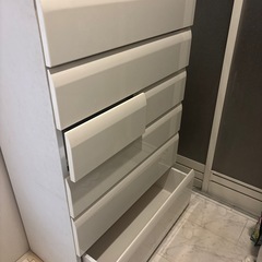 七段白タンスの画像