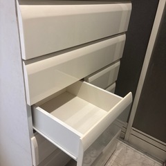 七段白タンスの画像