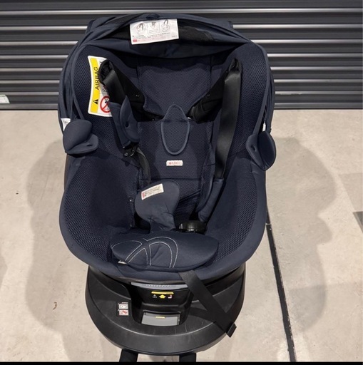 エールべべ・クルット5iグランス　チャイルドシート