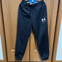 男の子　秋冬ジャージ　上下セット　140の画像