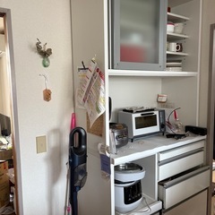 今週中処分予定　松田家具　 キッチンボード白色の画像