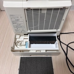 値下げ交渉可能【アイリスオーヤマ】大風量加湿セラミックファンヒーターホワイト KJKC125D1-W ［人感センサー付き］の画像