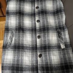 白黒グレー🩶のチェックのコートの画像