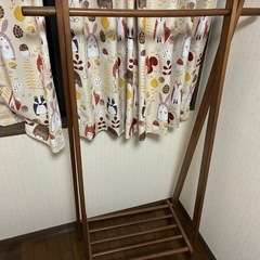 ハンガーラックの画像