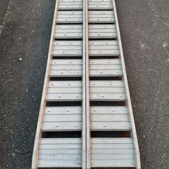 長谷川工業アルミブリッジ　約180cm約35cm約6cm　積載重量0.5t/組2本組 /セット の画像