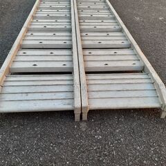 長谷川工業アルミブリッジ　約180cm約35cm約6cm　積載重量0.5t/組2本組 /セット の画像