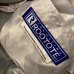 ほぼ新品代官山ブランド🔴ブロンドカラーバッグの画像