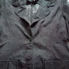 総レース風 花柄レース模様 黒 サマースーツ 五分袖 膝丈 Mくらいの画像