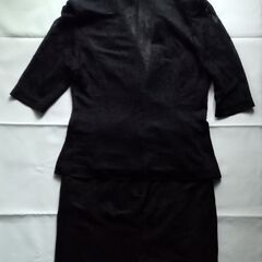 総レース風 花柄レース模様 黒 サマースーツ 五分袖 膝丈 Mくらいの画像