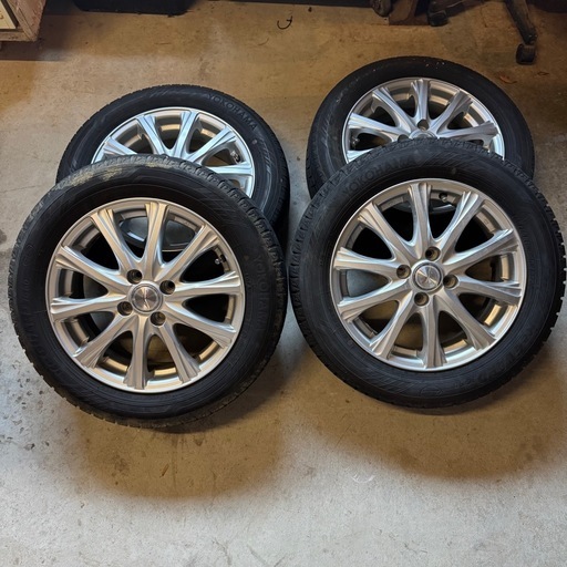 185/60R15 スタッドレスアルミセット　アクア　コンパクトカー