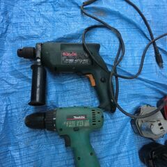 ◍工具等まとめて（充電器2点通電確認画像３、Boschドリル通電回転確認、他は未確認）電池等は併せて★ジャンク投稿です、ご理解の程よろしくお願いいたします★お手数をおかけしますプロフィール必読ですの画像