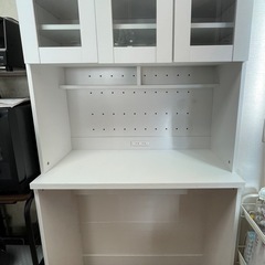 LOWYA 食器棚の画像