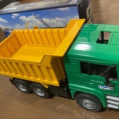 bruder  ダンプトラック　大きいの画像