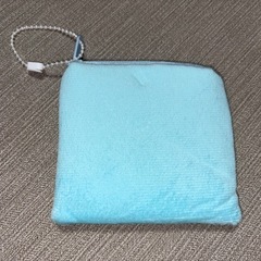 鳥 ポーチの画像