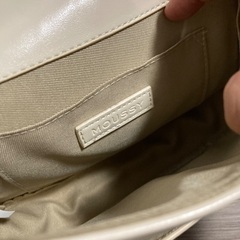 MOUSSY🔴ブランドバッグの画像