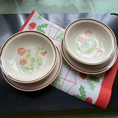 MARUTA ストーンウェア　レトロな花柄の食器 の画像