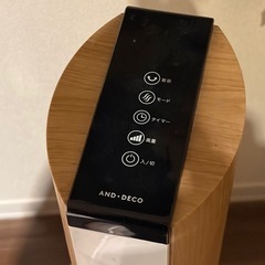 タワー型扇風機、リモコン付きの画像