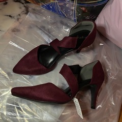 新品★赤色 パンプスの画像