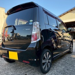 特別仕様車☆月々8千円〜分割払い可‼️ 車検2年付き！【名義変更代込み】☆スズキ ワゴンRスティングレー☆純正ディスプレイオーディオ付き☆ETC付き☆便利なバックカメラ付き☆プッシュスタート☆ドライブレコーダー付きのフル装備☆純正アルミ☆そのまま乗って帰れます！の画像