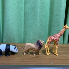 【中古】動物フィギュア　パンダ　ライオン　キリンの画像