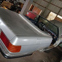 M.BENZ.107専門ランドリサイクル部品販売―外装―内装-エンジン等の画像