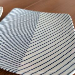 白山陶器 重ね縞 半角中皿 2枚セットの画像