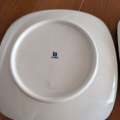 白山陶器 重ね縞 半角中皿 2枚セットの画像