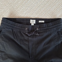 H&M ジョガーパンツの画像