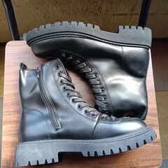 新品 24.5cm レディース ブーツ ブラック 厚底 シューズ 普段着 識別番号:【B102-S】の画像