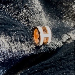 ミニポップロゴピアス（片方のみ、キャッチなし）の画像