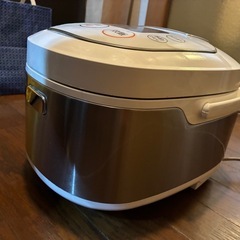 Haier 炊飯器　品番JJ-M55Dの画像