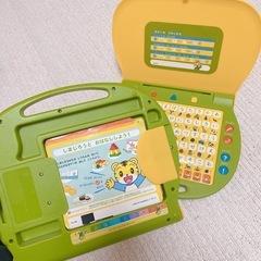 しまじろう　ひらがなパソコン　2つ
の画像