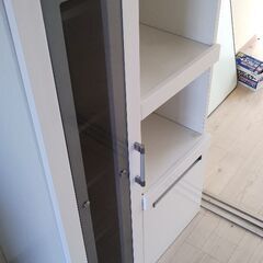 食器棚の画像