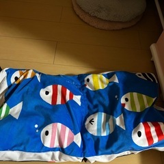 しましまぐるぐる　クッションの画像