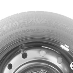 145／80／13 インチの画像