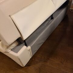 ワタリJAPANのレザーソファの画像