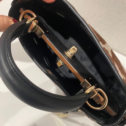 coach レザーショルダーバッグ　毛皮 ハンドバッグ　