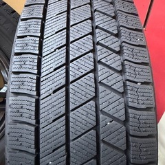 プジョー2008に使用していた
スタッドレスたタイヤの画像